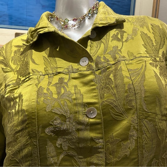 Women’s Chico’s Pear Green Silk Jacket in size Large 12 14 - Picture 2 of 10